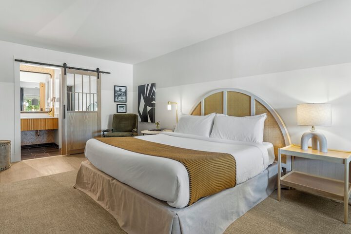 Gulf Hills Hotel & Resort