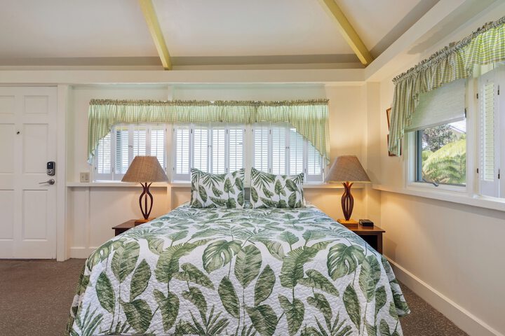 Kilauea Lodge and Restaurant