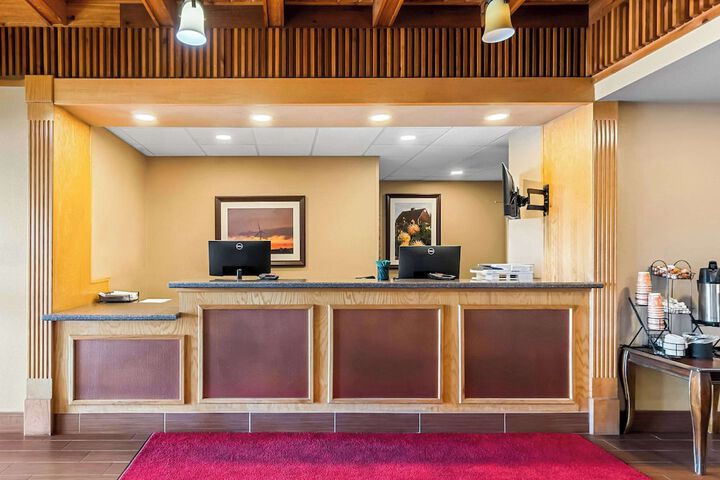 Hotel Interior 6 of 39