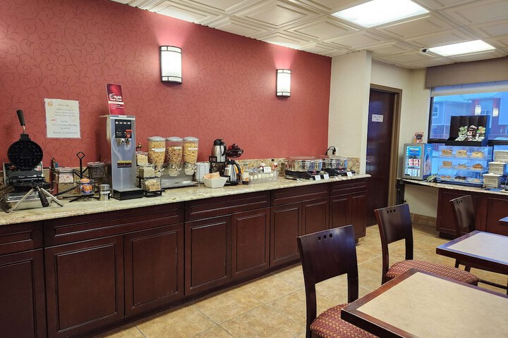 Breakfast/Coffee Service 46 of 50