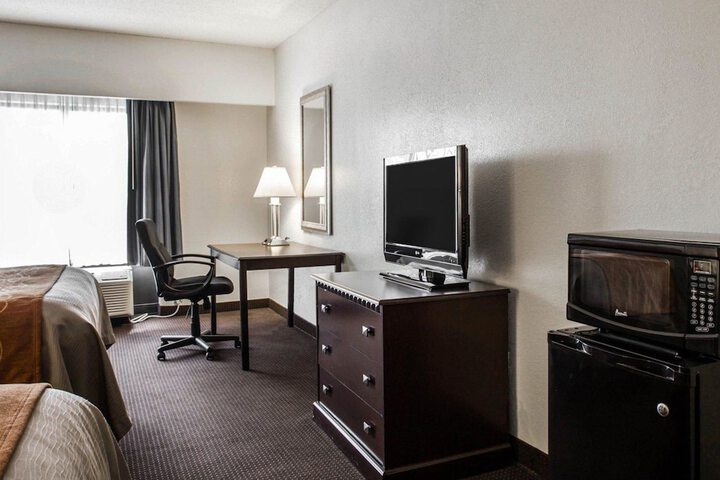 Room 8 of 31