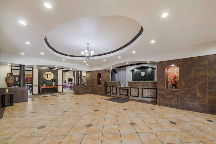 Hotel Interior 9 of 48