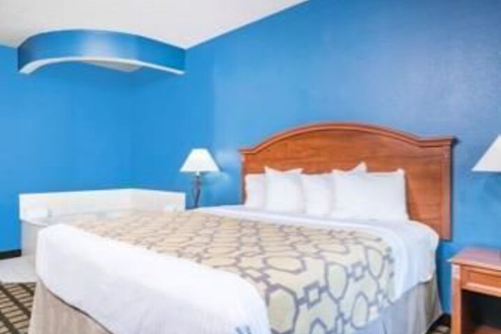 Norwood Inn and Suites
