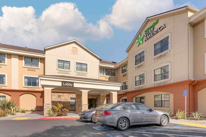 Hotel 4 of 29