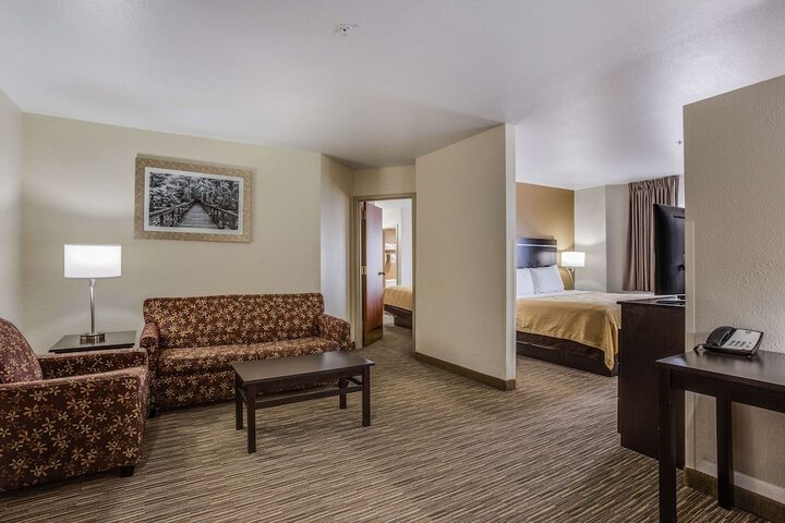 Room 15 of 53