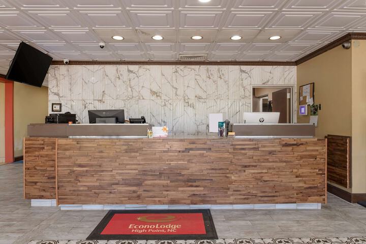 Hotel Interior 10 of 33