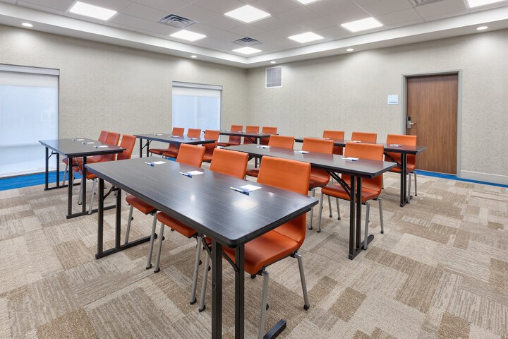 Holiday Inn Express & Suites Wooster by IHG