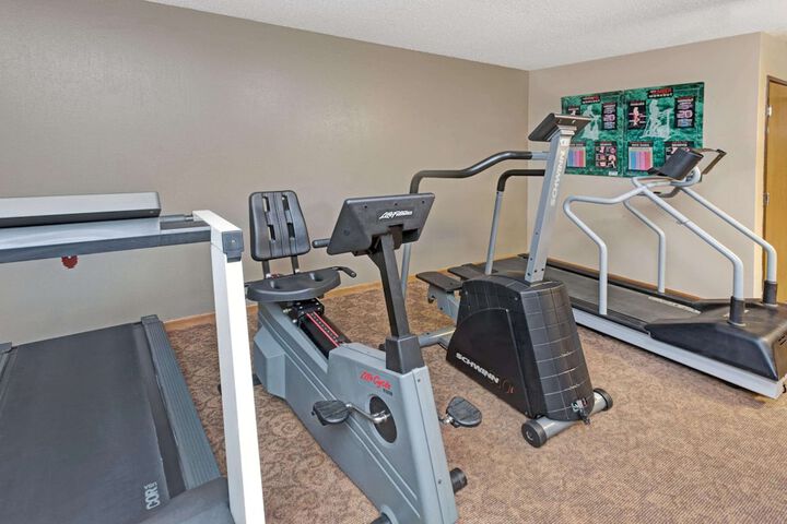Super 8 by Wyndham Chicago OHare Airport