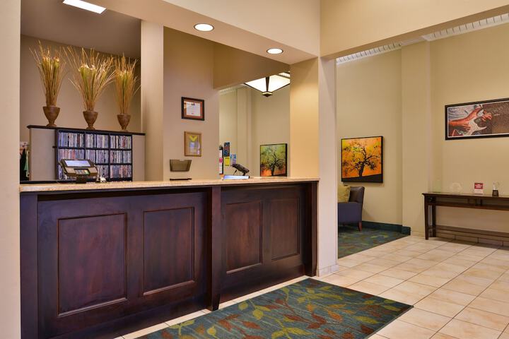Hotel 12 of 61