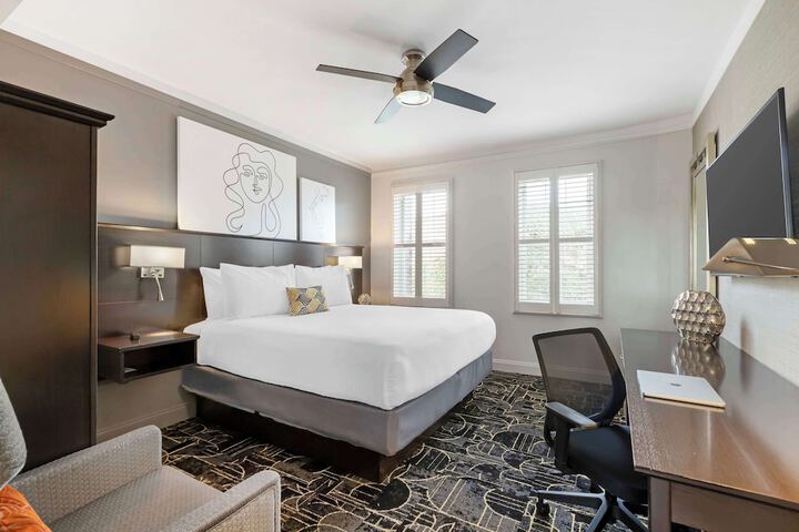 Room 21 of 70