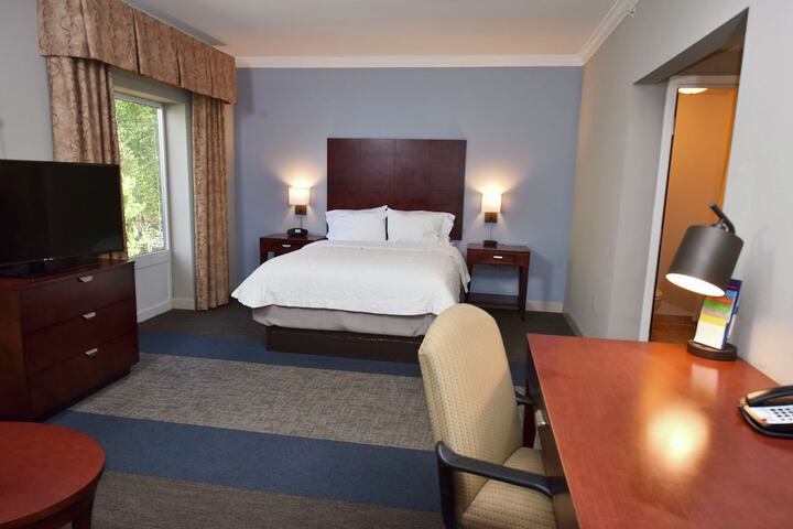 Room 10 of 26