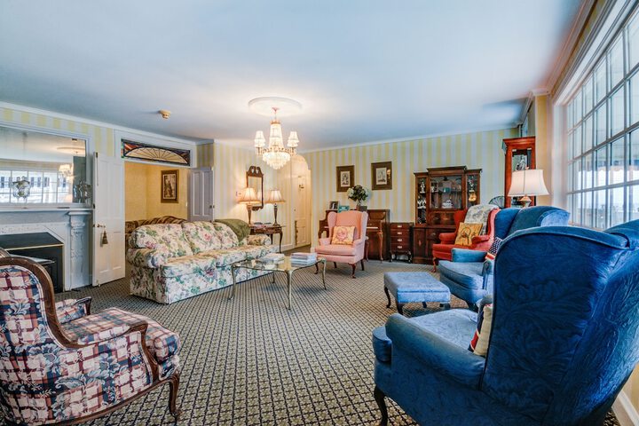 Room 9 of 22