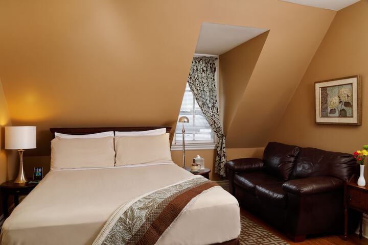 Room 25 of 59