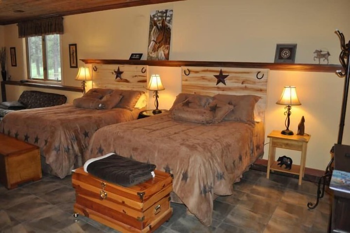 Elktrace Bed & Breakfast
