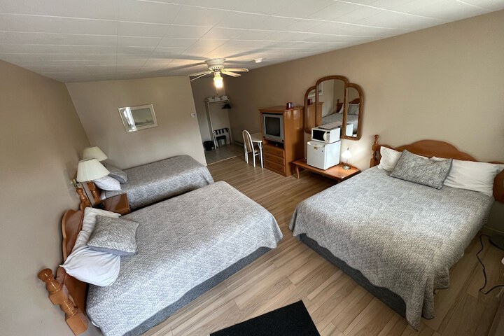 Room 22 of 24