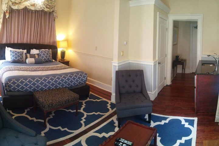Room 21 of 51