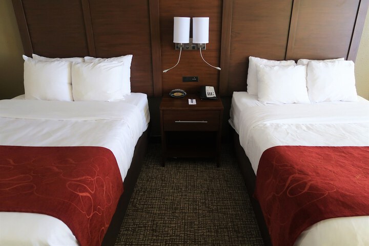 Room 15 of 34