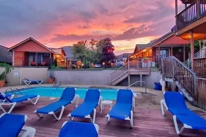 Pool 6 of 90