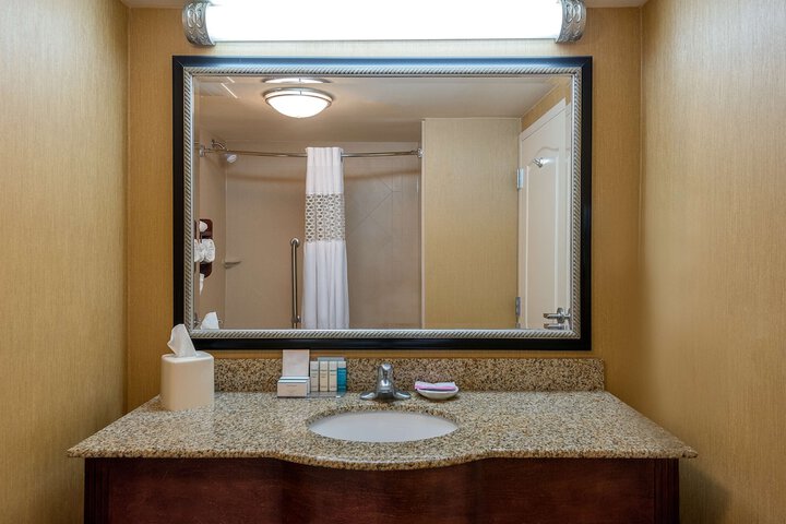Room 13 of 41