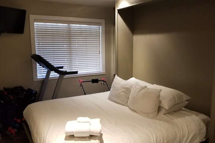 Room 92 of 245