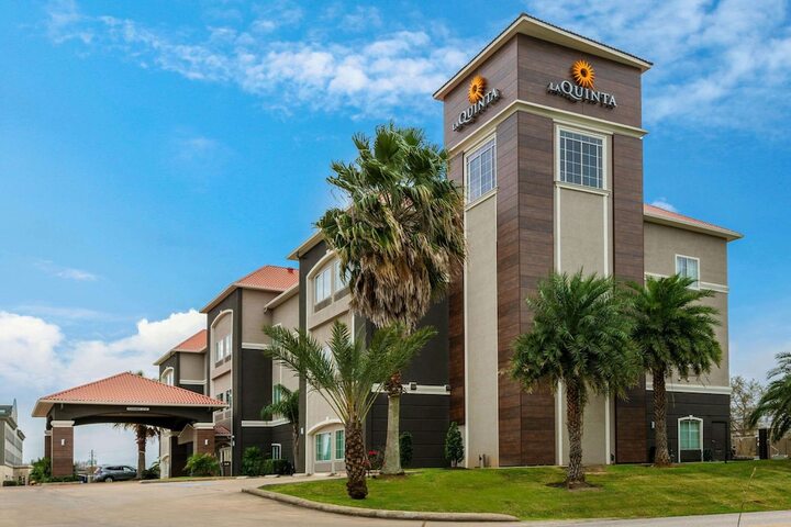 Hotel 4 of 32