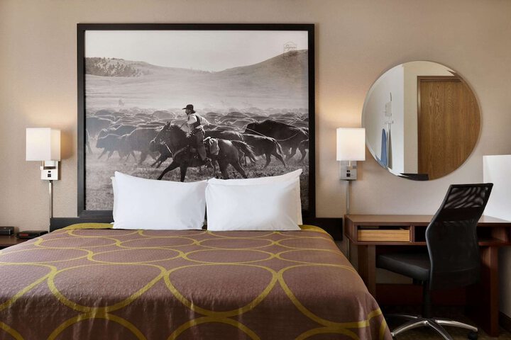 Room 34 of 41