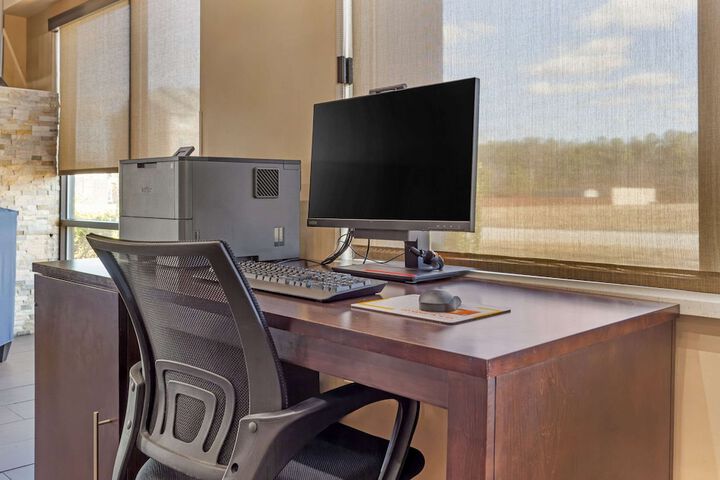 Business Center 30 of 30