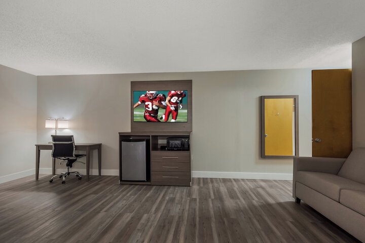 Red Roof Inn & Suites Vineland - Buena