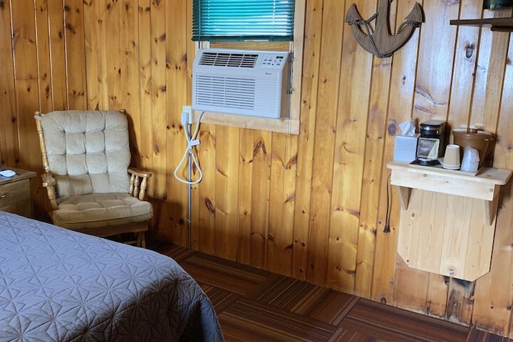 Room 10 of 44