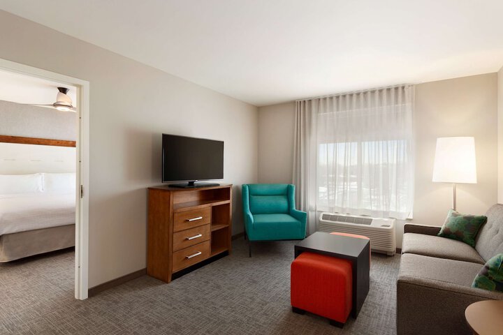 Room 10 of 35