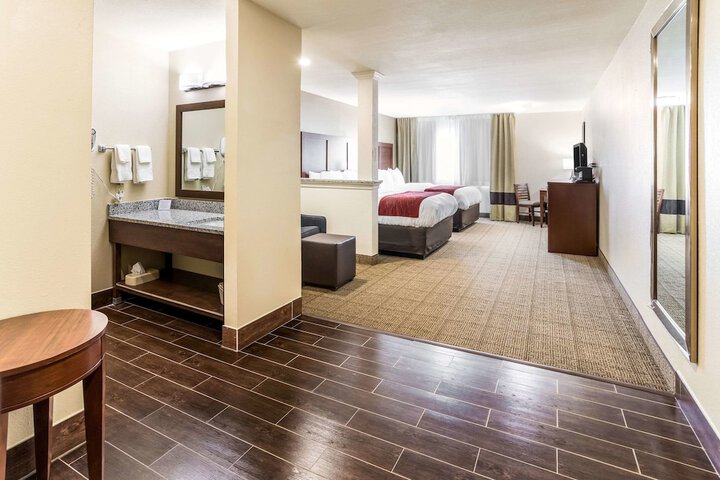 Comfort Inn Waukesha - Milwaukee West