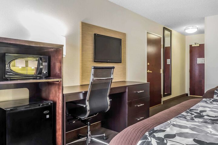 Room 19 of 43
