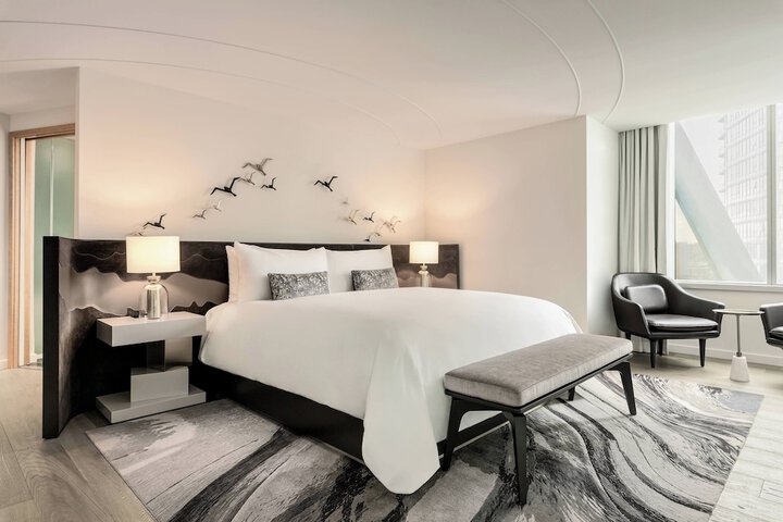 Room 46 of 118