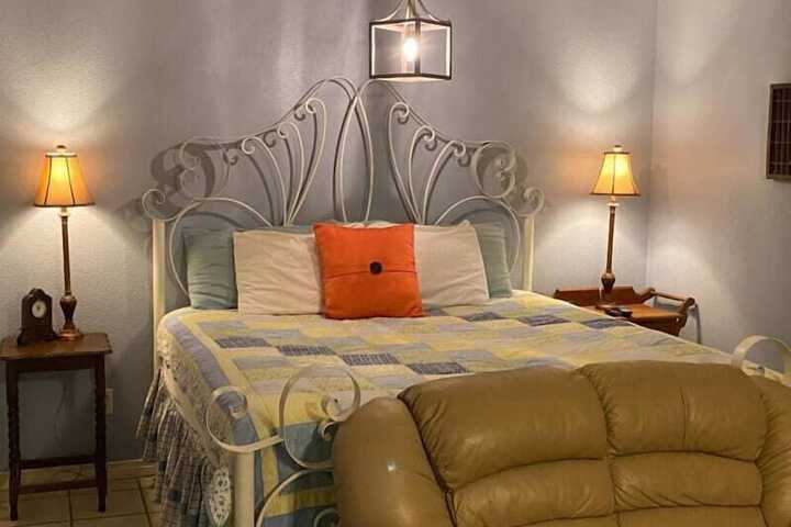 Room 13 of 29