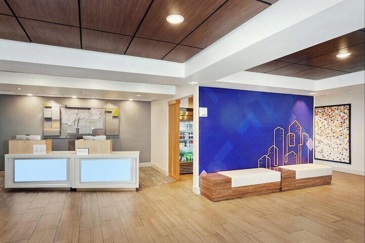 Holiday Inn Express Hotel & Suites Urbana-Champaign by IHG