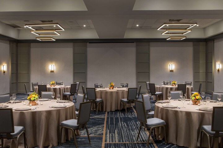 DoubleTree by Hilton Washington DC North / Gaithersburg