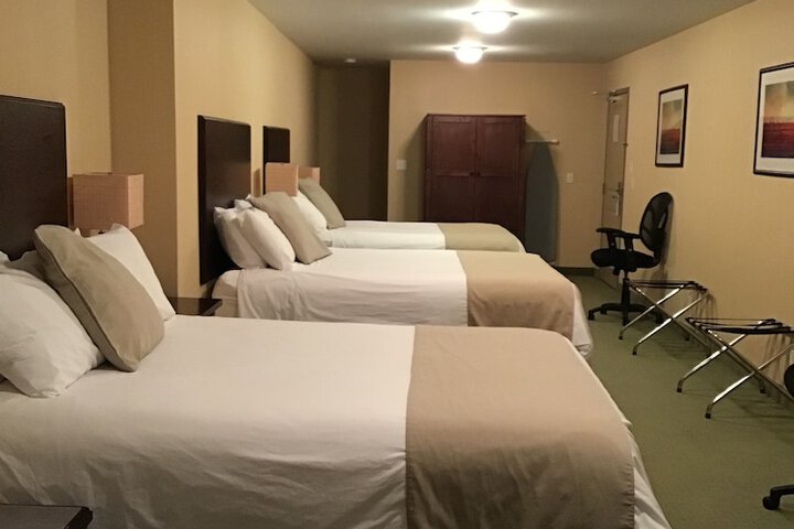 Room 11 of 30