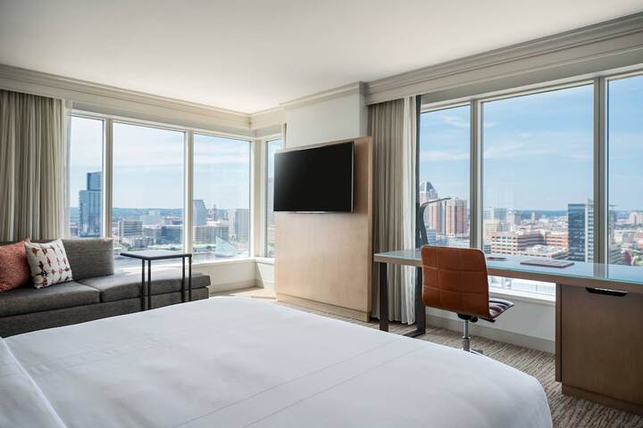 Room 43 of 125