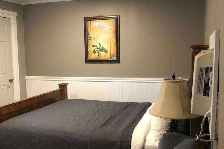 Room 10 of 65