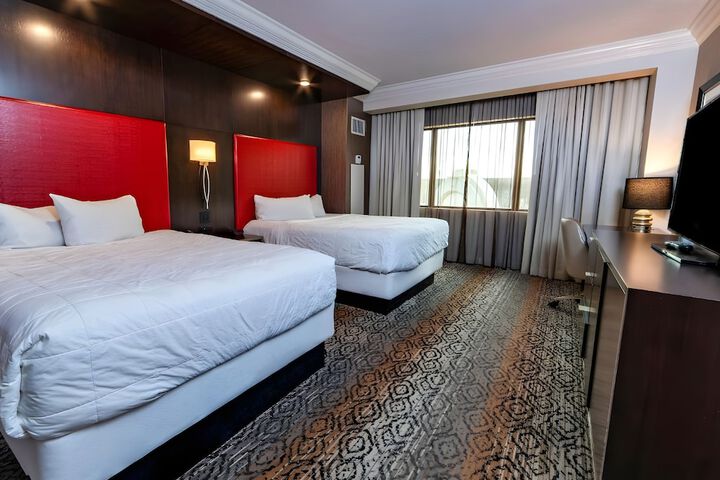 Caesars Southern Indiana Hotel & Casino - a Caesars Rewards Destination