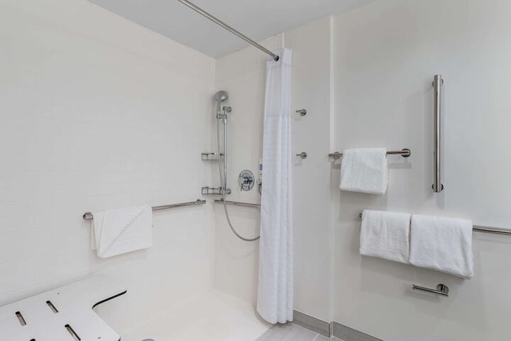 Room 20 of 36