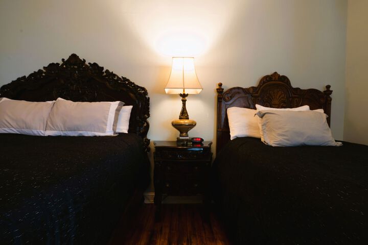Oaak Tree Hotel
