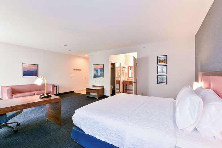 Room 75 of 116