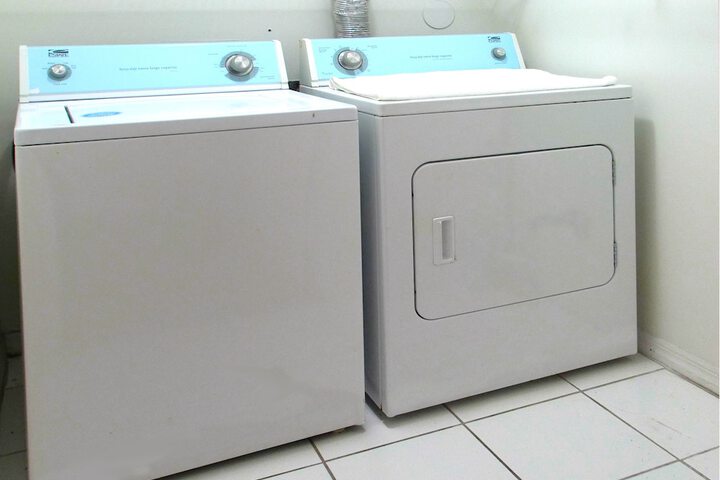 Laundry 29 of 32