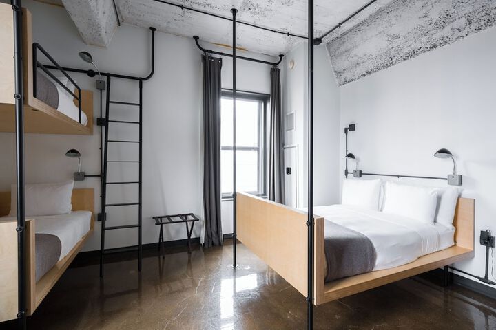 Room 26 of 88