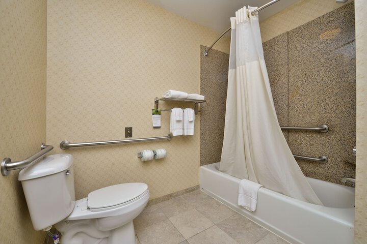 Comfort Inn & Suites North Little Rock McCain Mall