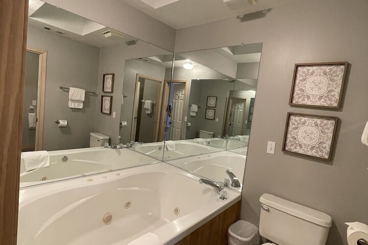 Crown Point Resort