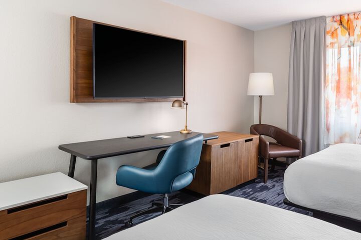 Room 8 of 17