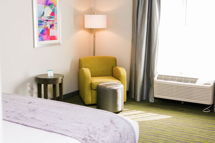Room 13 of 84