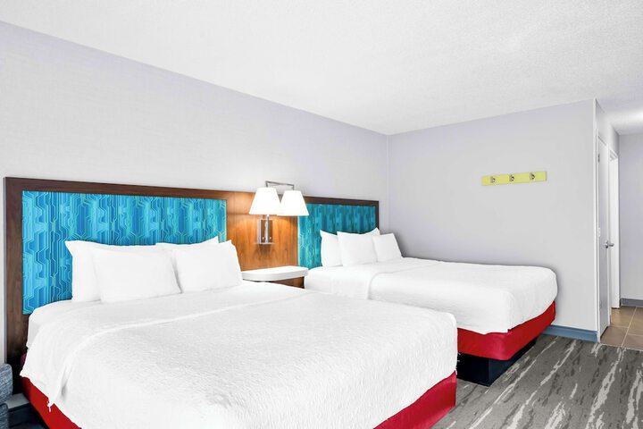 Room 13 of 48